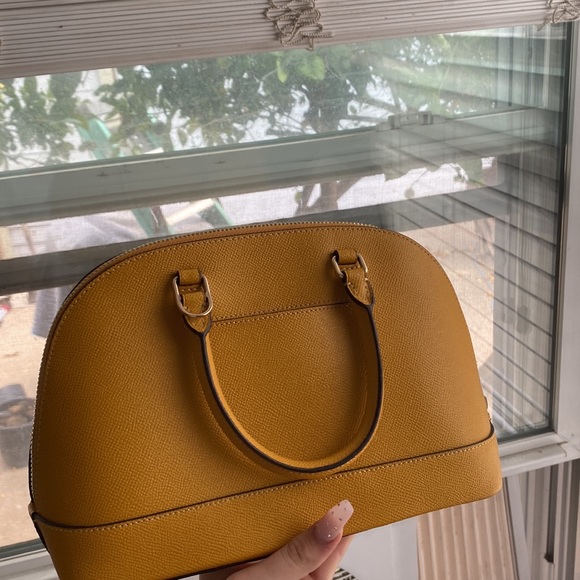 NOT AVAILABLE - Picture 2 of 2